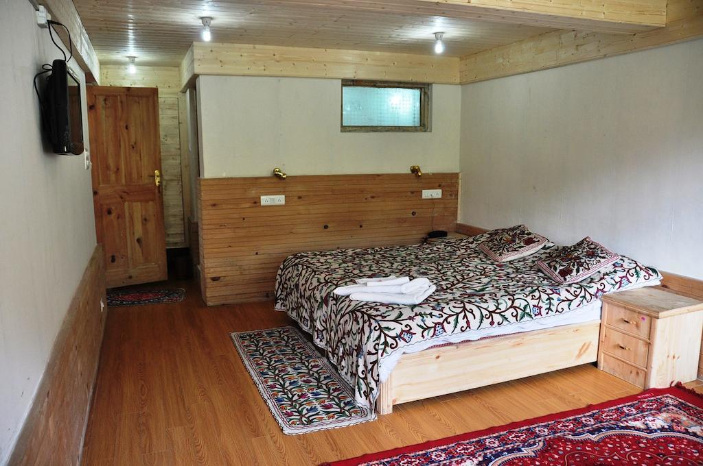 Himalaya House 호텔 Pahalgām 객실 사진