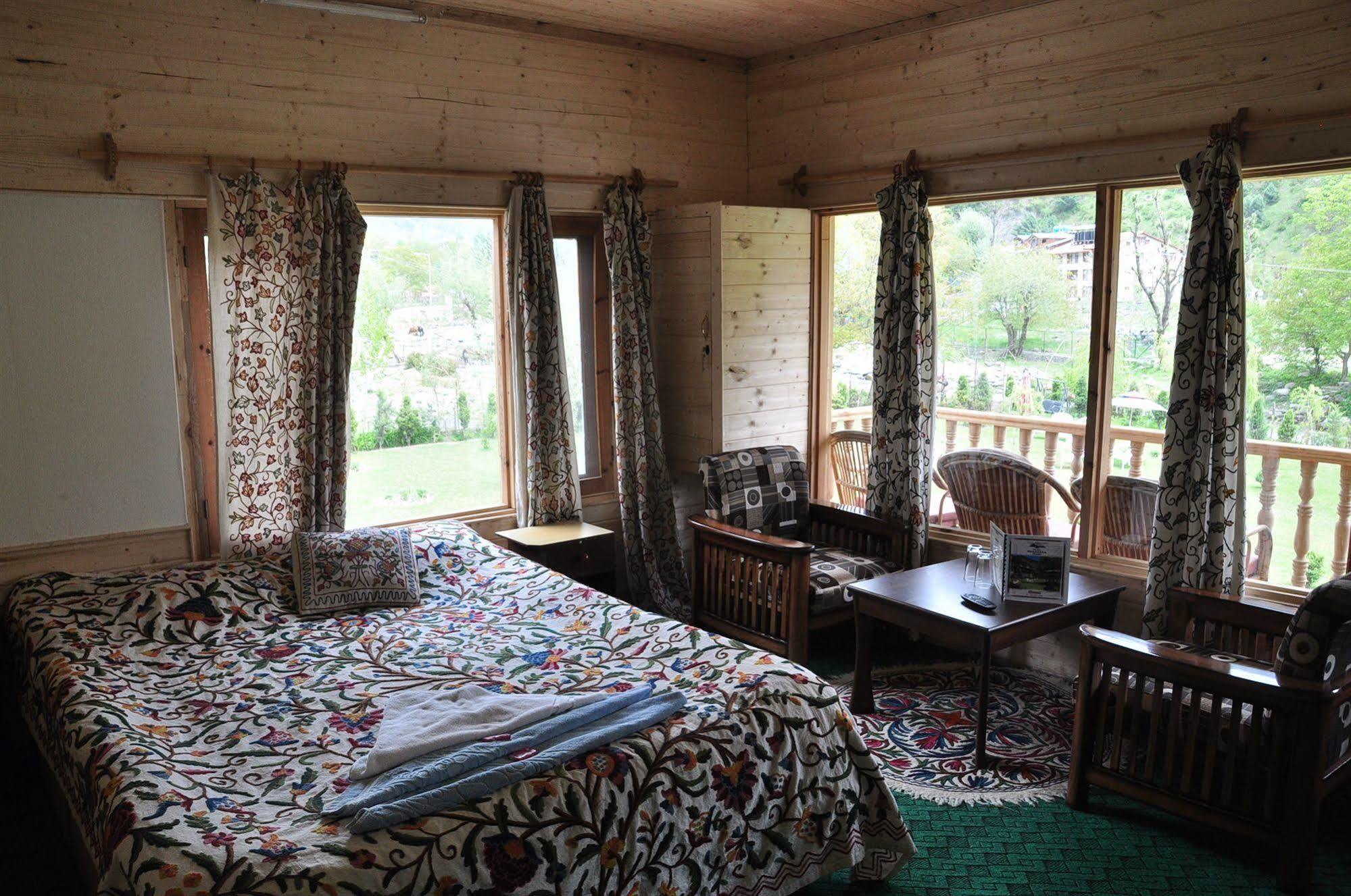 Himalaya House 호텔 Pahalgām 외부 사진
