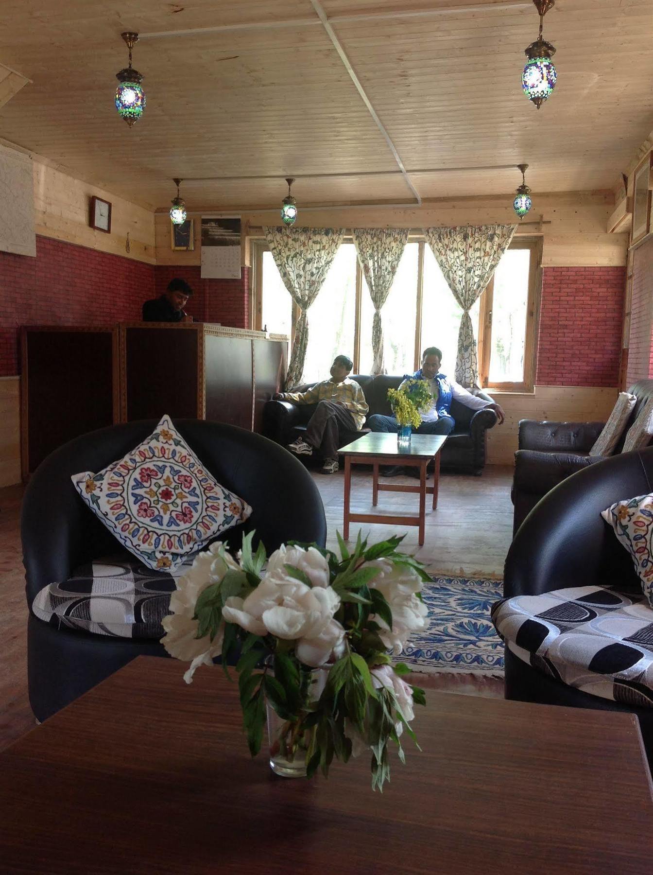 Himalaya House 호텔 Pahalgām 외부 사진